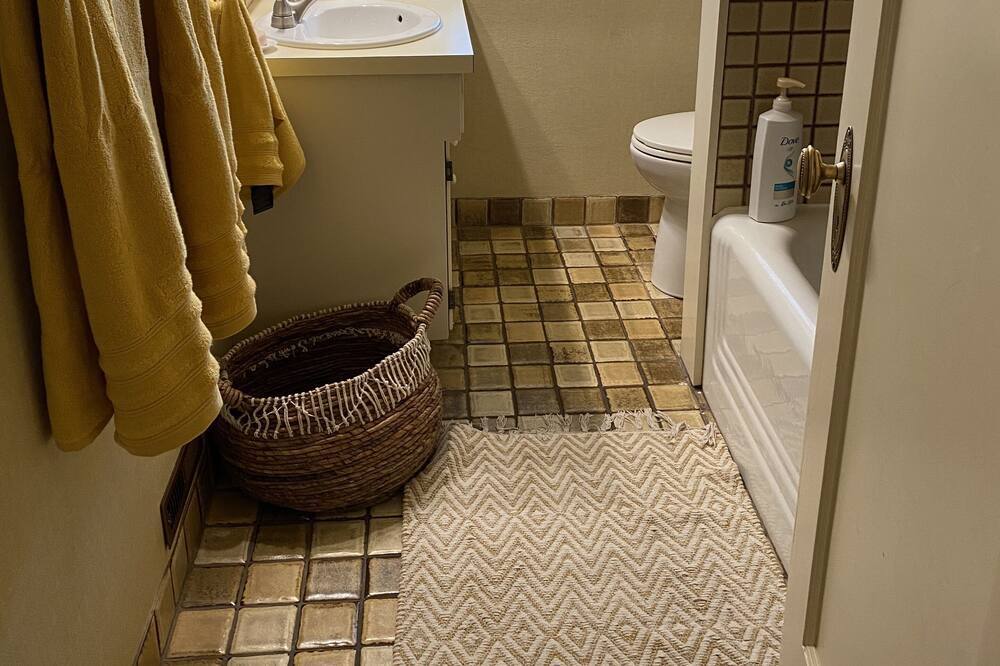 Photo of Bathroom in City Centre