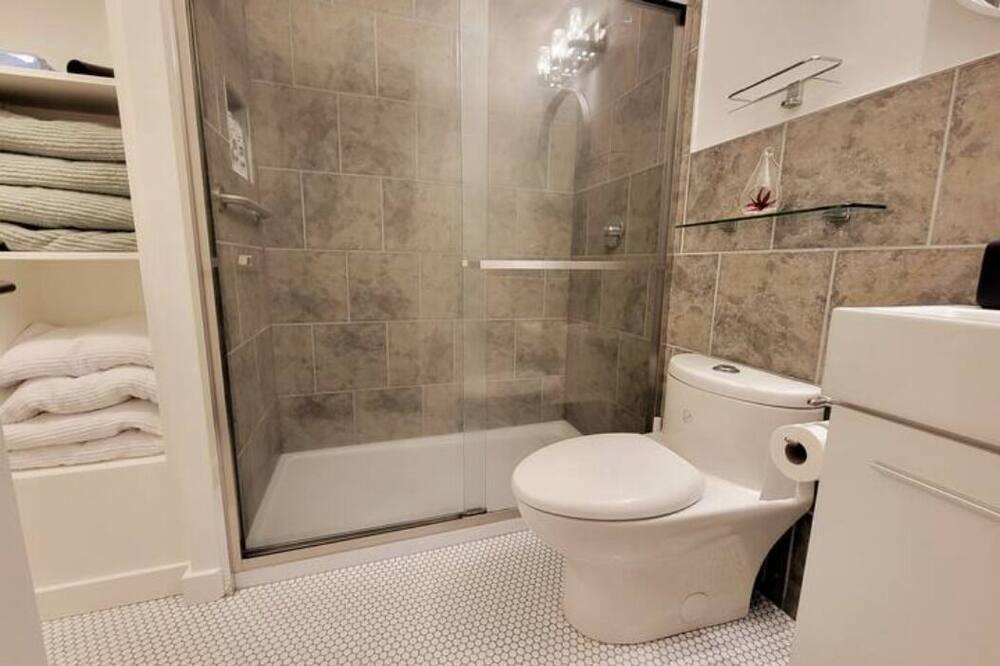 Photo of Bathroom in Garibaldi Highlands