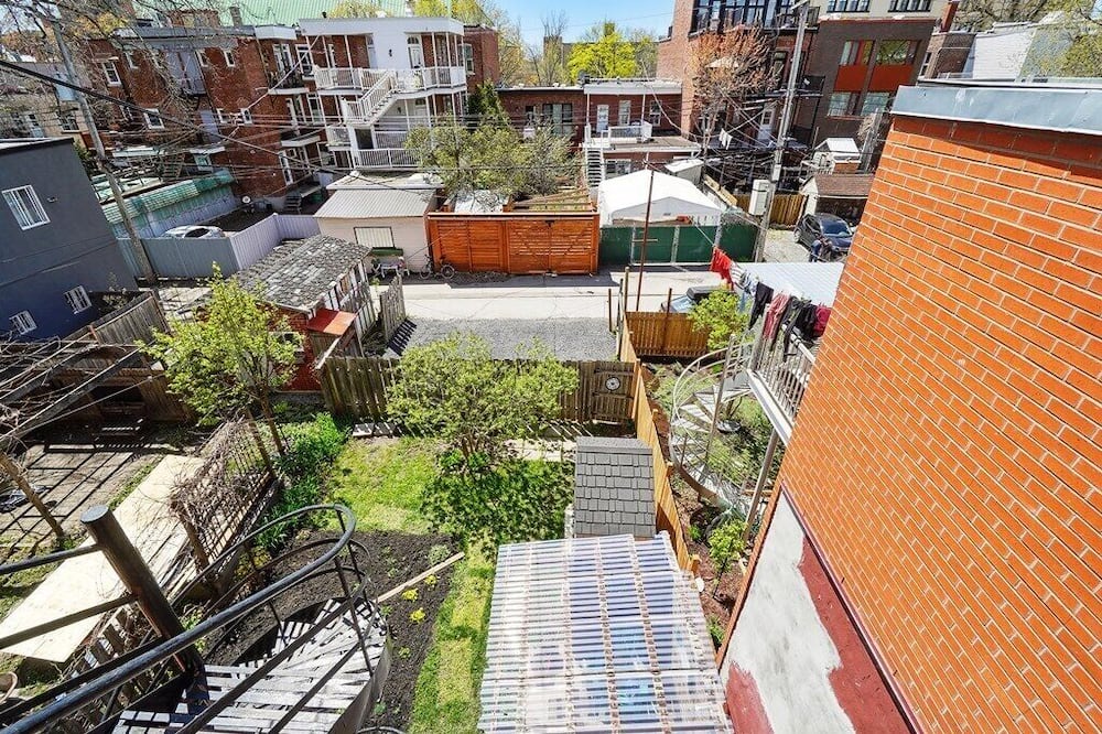 Photo of Outdoor in La Petite-Patrie