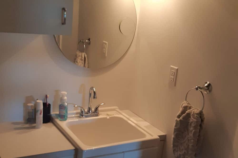 Photo of Bathroom in Grand-Remous