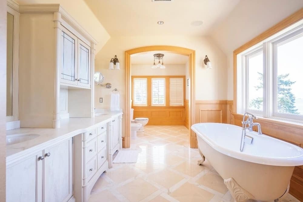 Photo of Bathroom in Saanich East
