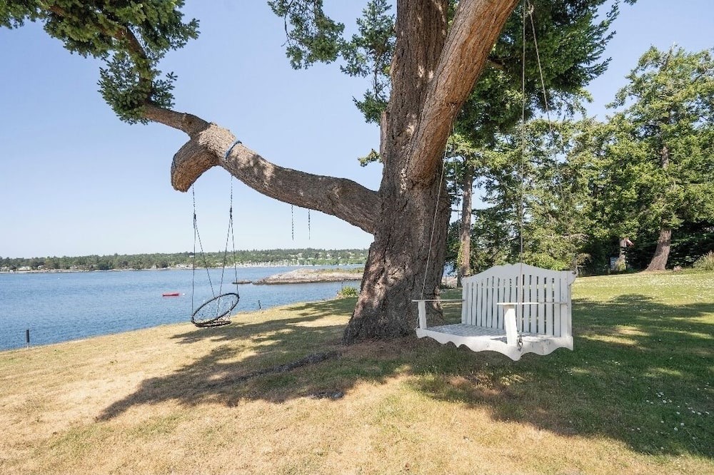 Photo of Outdoor in Saanich East