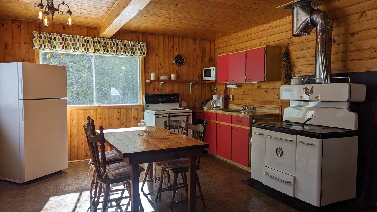 Photo of Kitchen in Saint-Leon-de-Standon