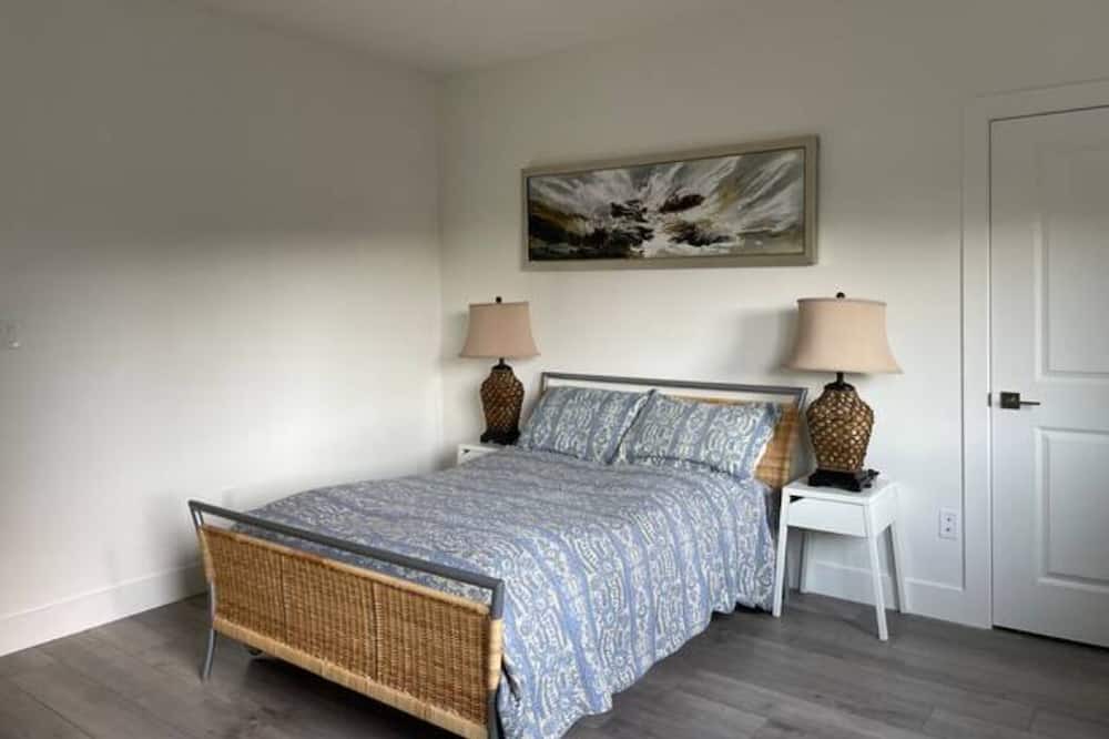 Photo of Bedroom in Chemainus