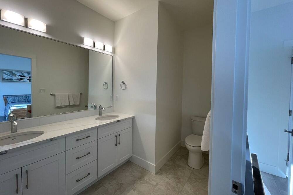 Photo of Bathroom in Chemainus