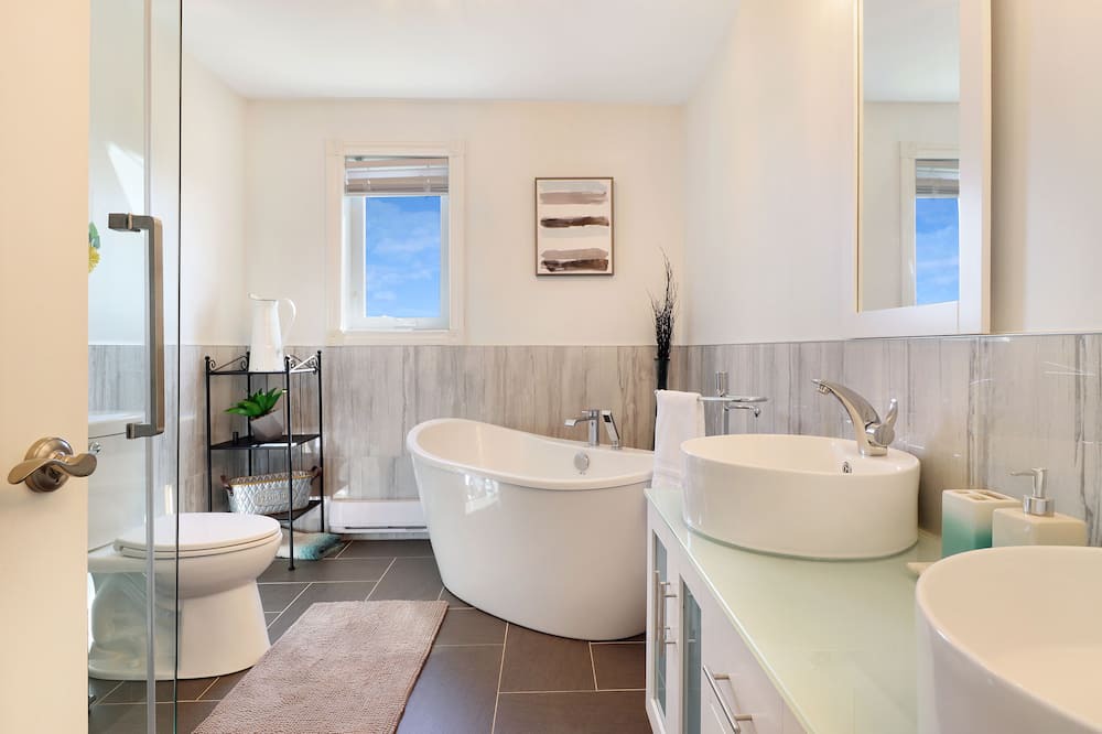 Photo of Bathroom in Prince Edward