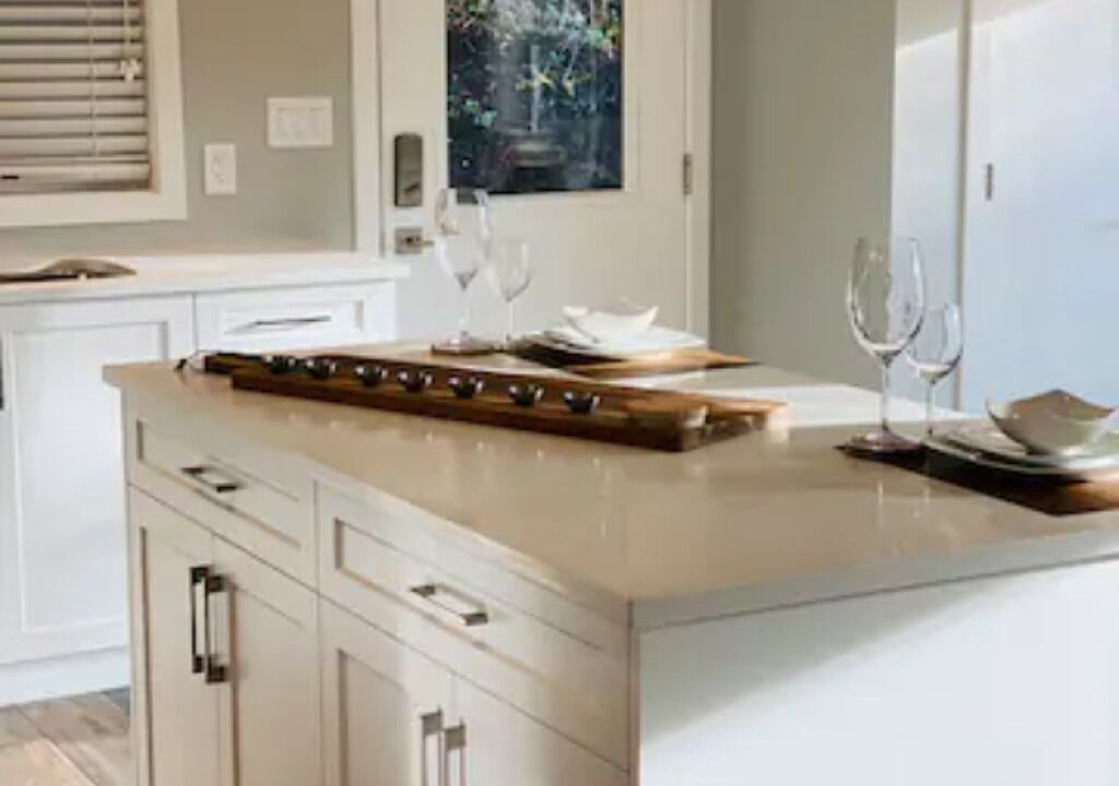 Photo of Kitchen in Youbou