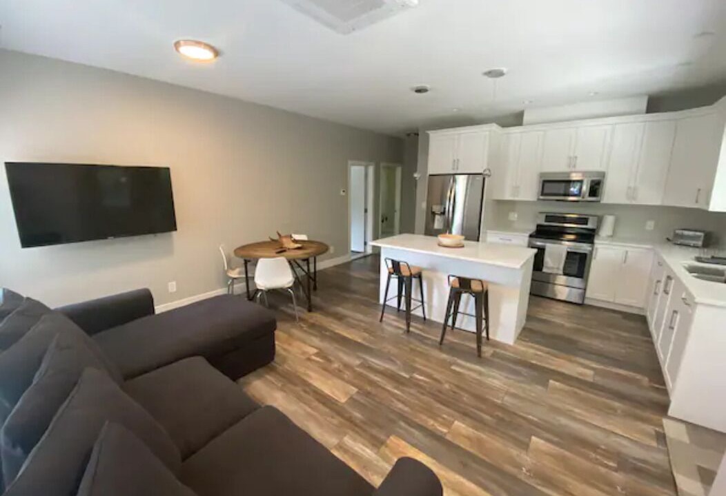 Photo of Livingroom in Youbou