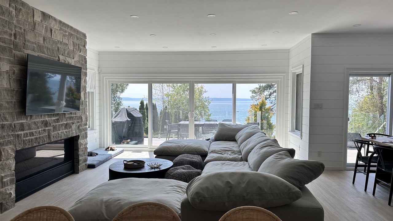Photo of Livingroom in Tiny