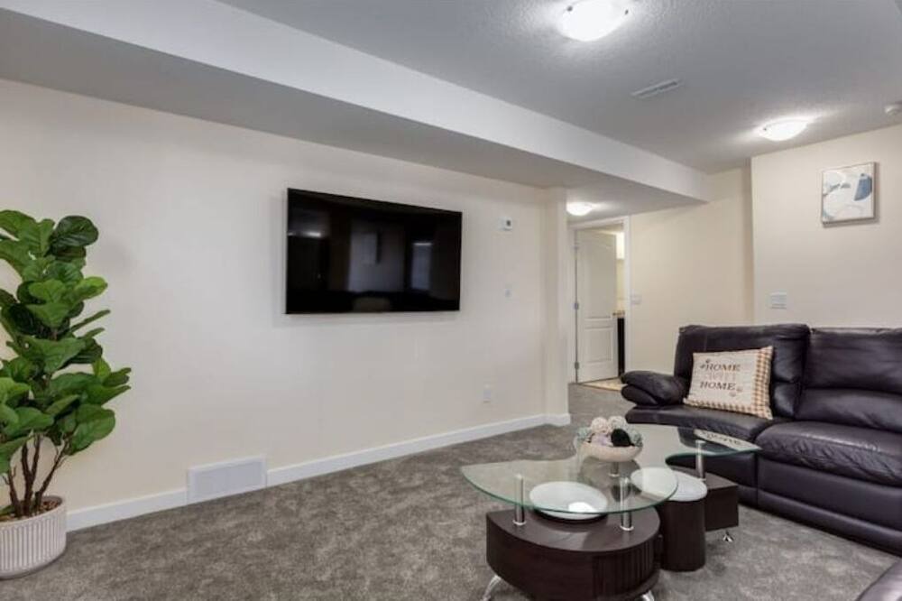 Photo of Livingroom in Kincora