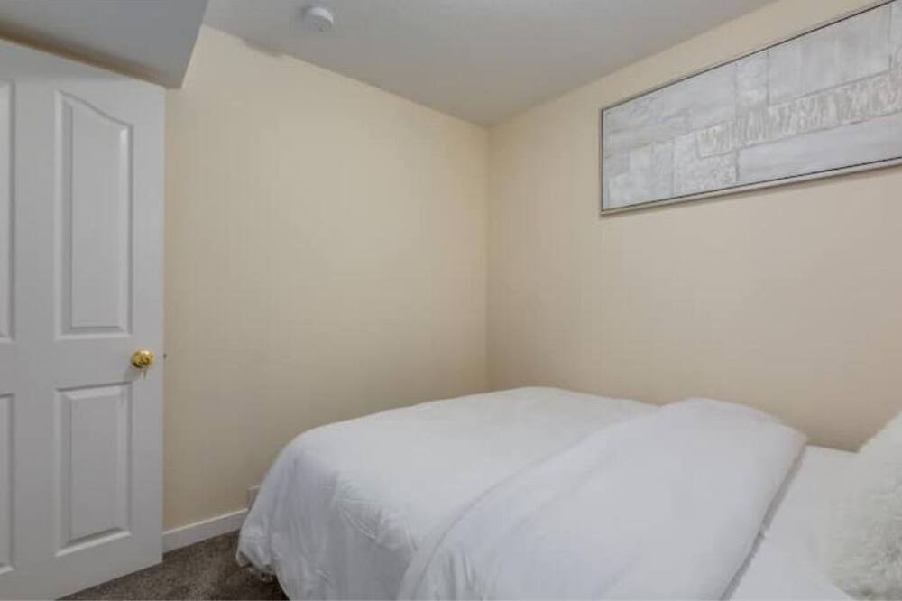 Photo of Bedroom in Kincora