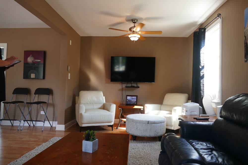 Photo of Livingroom in Castlegar
