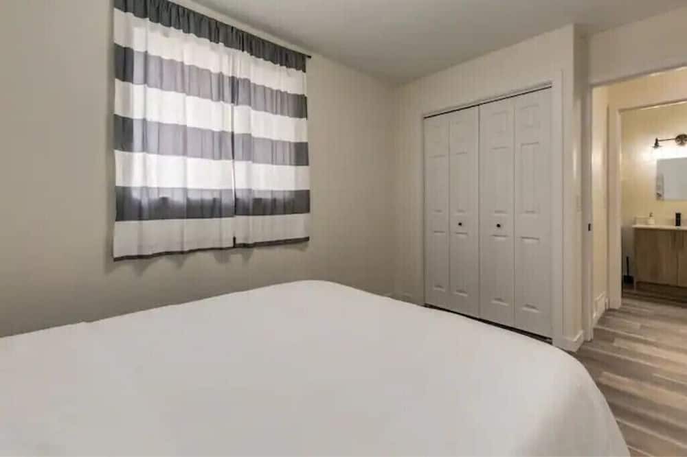 Photo of Bedroom in Northwest Calgary