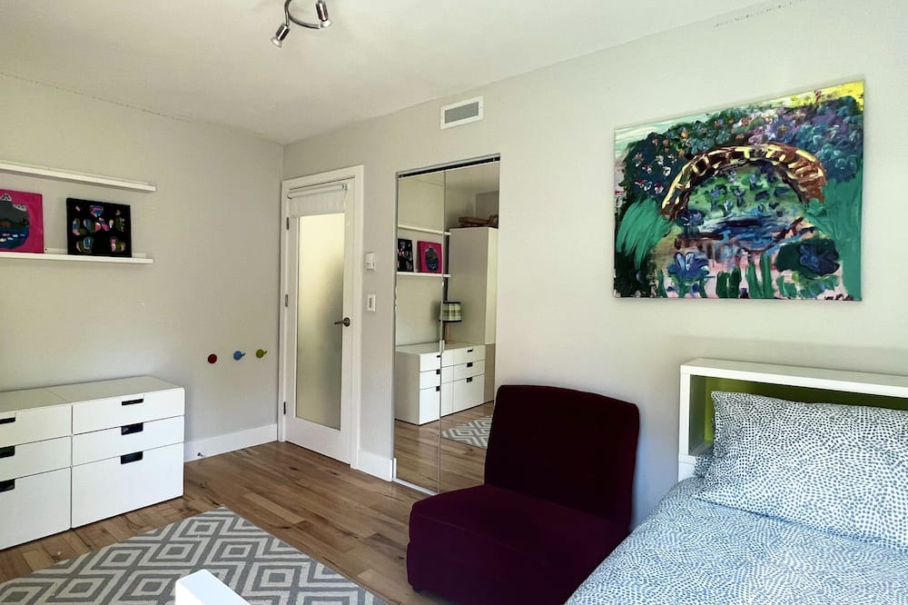 Photo of Bedroom in Kitsilano