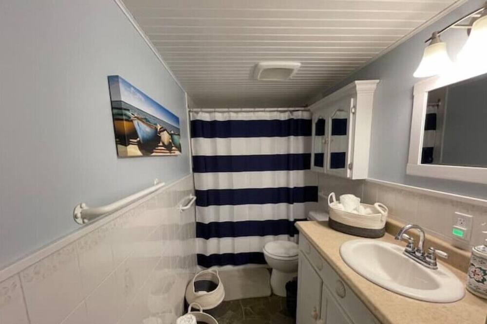 Photo of Bathroom in Newfoundland
