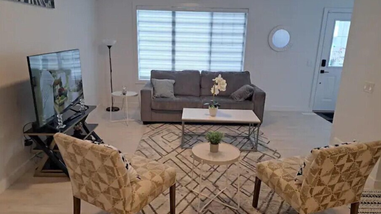 Photo of Livingroom in Northeast Edmonton