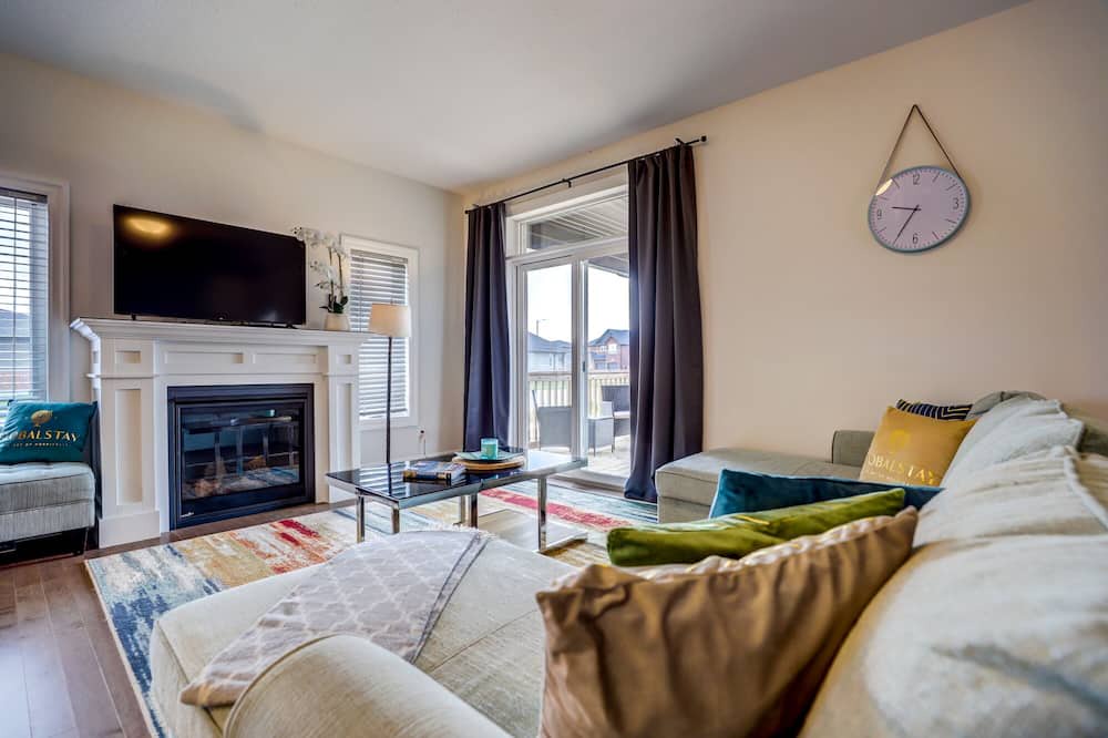 Photo of Livingroom in Port Elgin