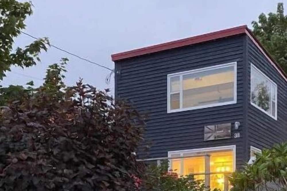 Photo of Others in Terra Nova
