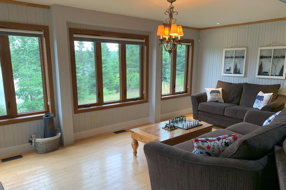 Photo of Livingroom in Kearney