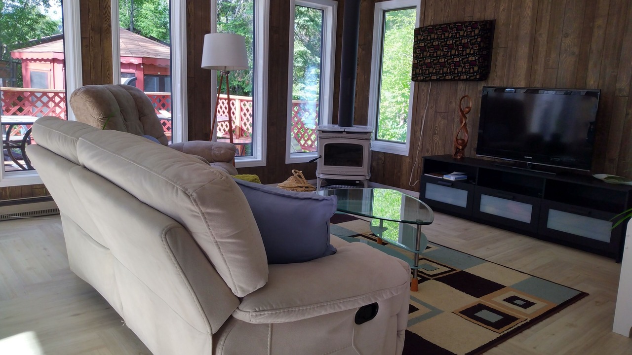 Photo of Livingroom in Winnipeg Beach
