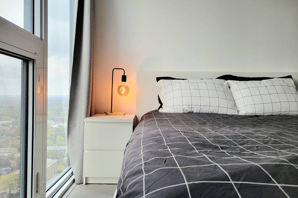 Photo of Bedroom in Garden District