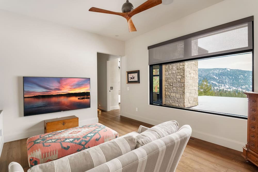 Photo of Bedroom in Okanagan Valley