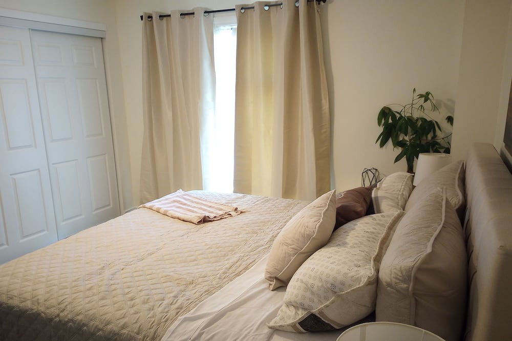 Photo of Bedroom in MacTier