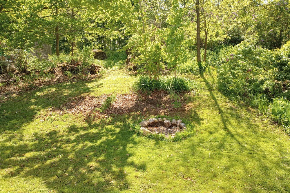 Photo of Outdoor in MacTier