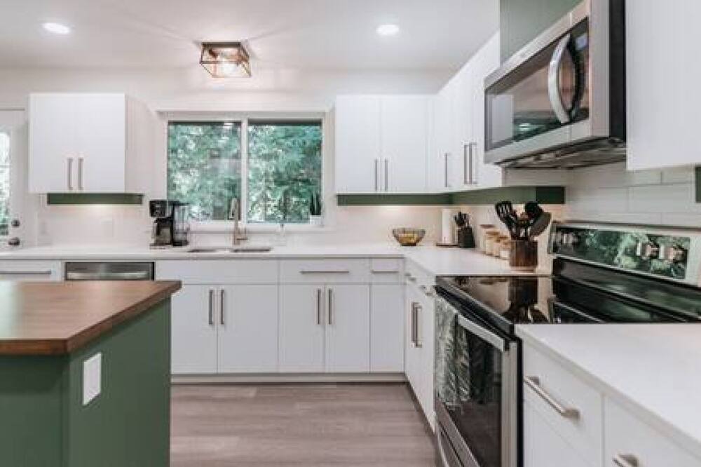 Photo of Kitchen in Halfmoon Bay