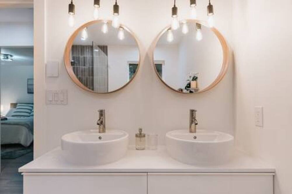 Photo of Bathroom in Halfmoon Bay