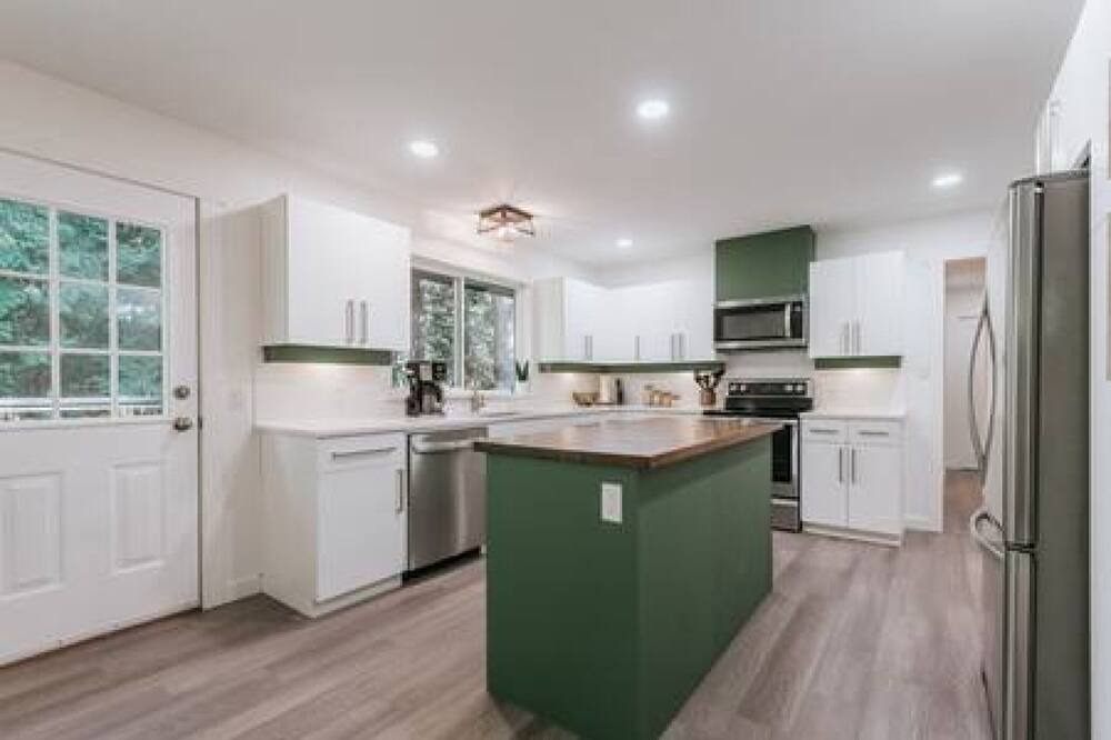 Photo of Kitchen in Halfmoon Bay