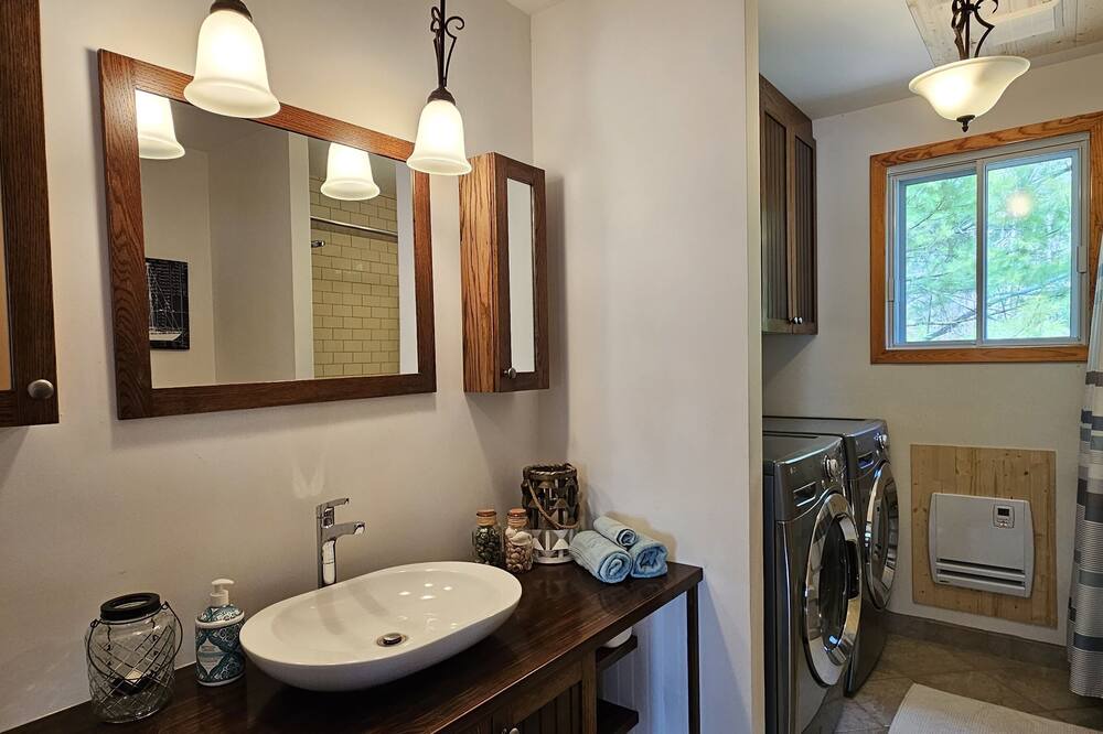 Photo of Bathroom in Orford