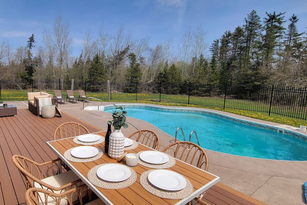 Photo of Outdoor in Montague