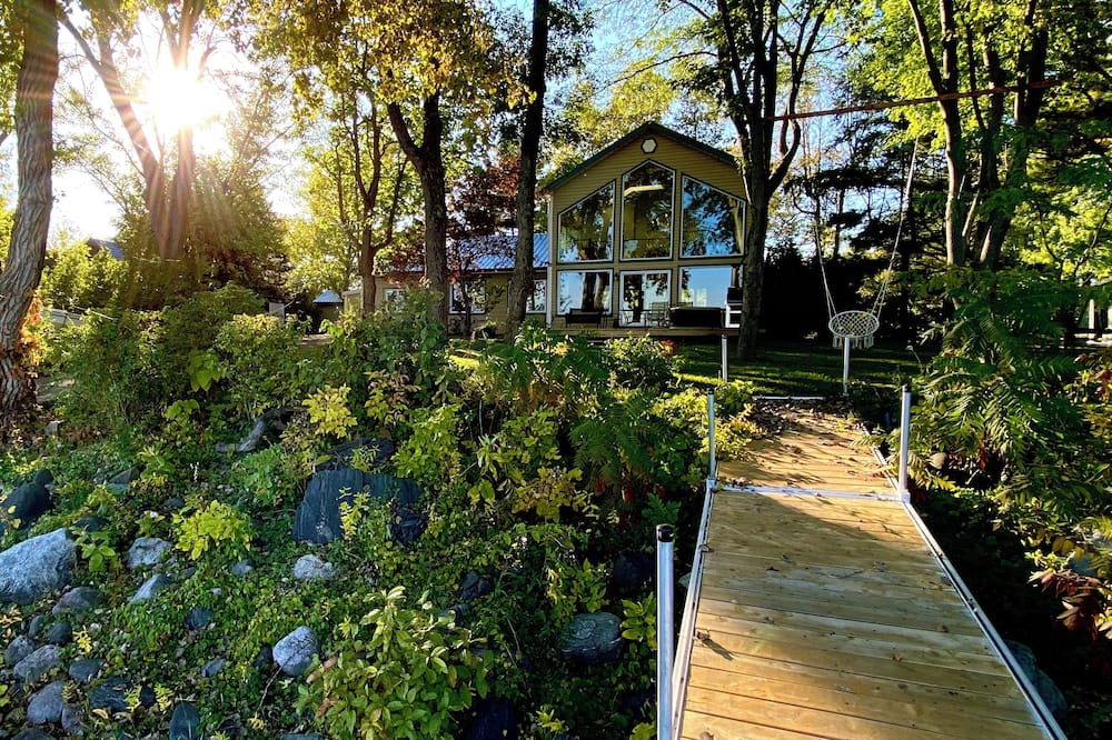 Photo of Outdoor in Saint-Georges-de-Clarenceville