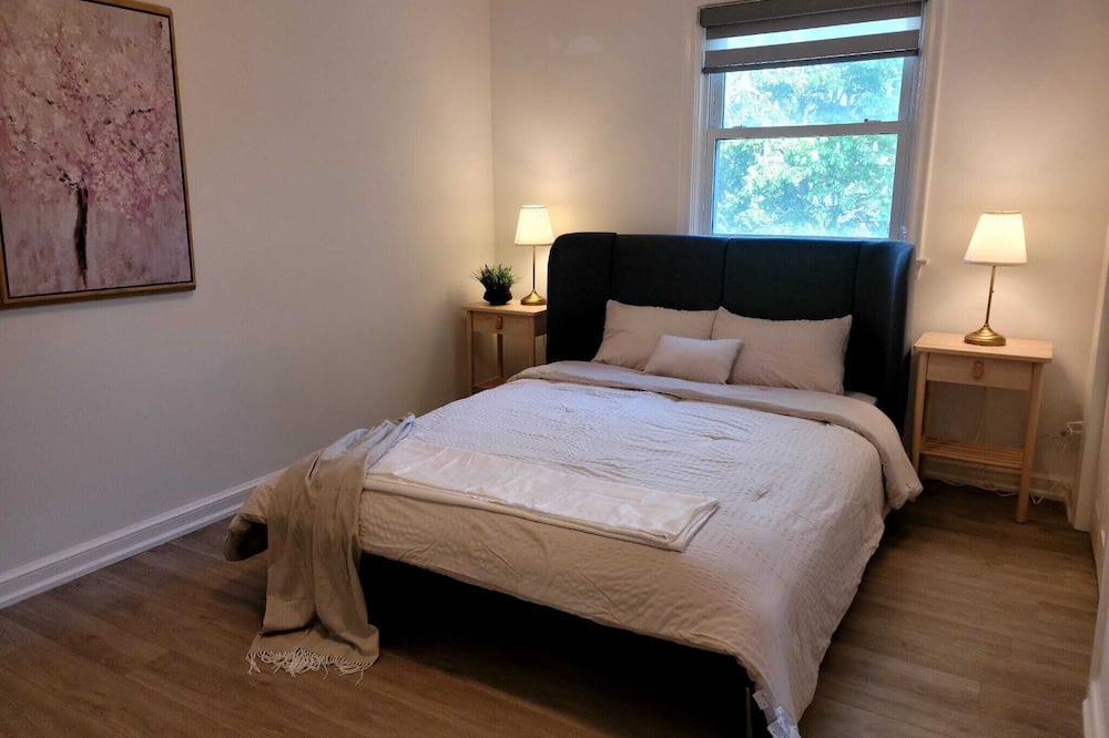 Photo of Bedroom in Newmarket