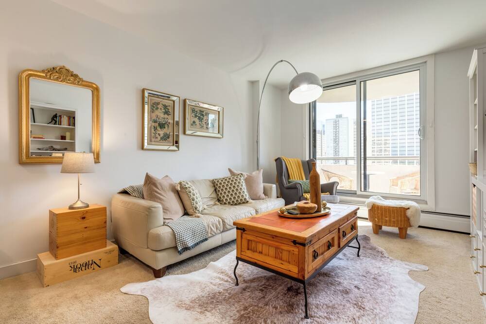 Photo of Livingroom in Sunnyside