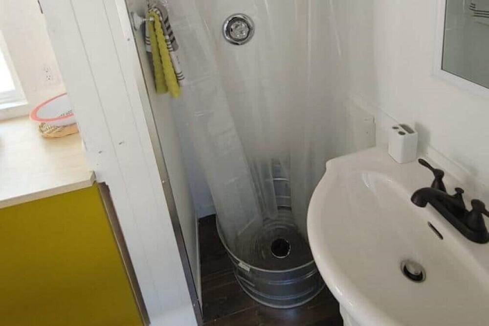 Photo of Bathroom in Sunshine Valley