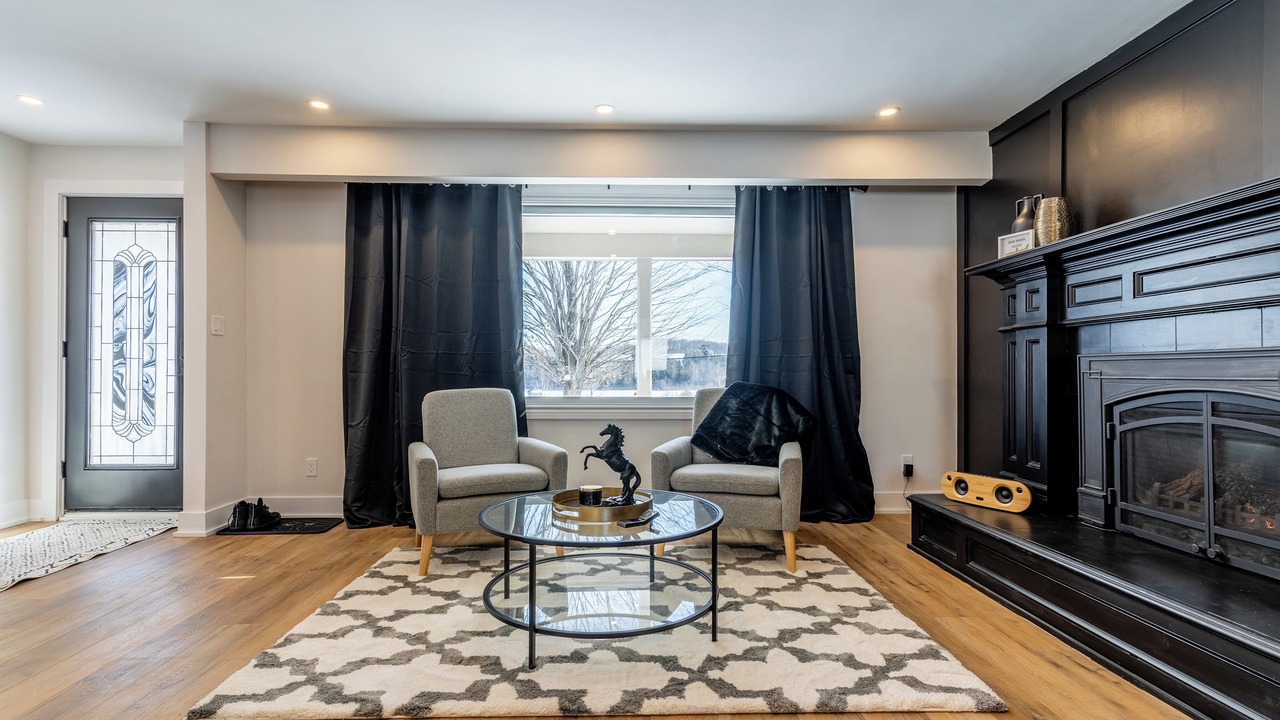 Photo of Livingroom in Oro-Medonte