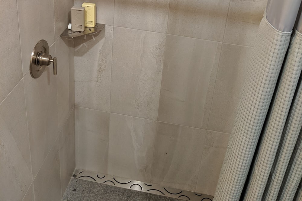 Photo of Bathroom in Sandy Hook