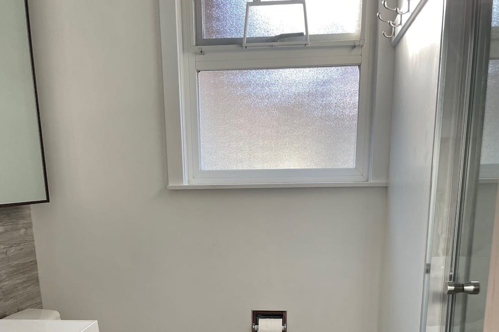 Photo of Bathroom in Delta