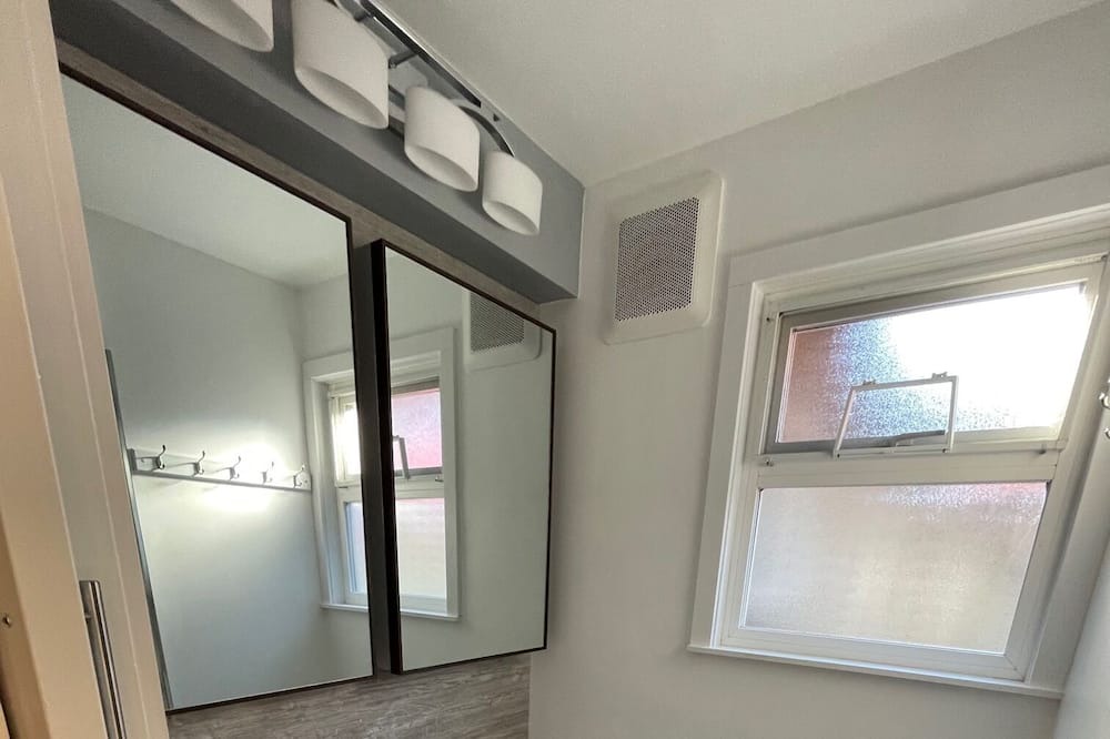 Photo of Bathroom in Delta