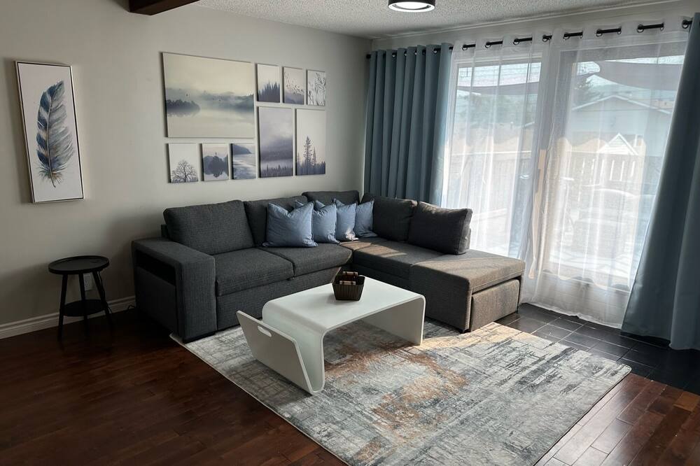 Photo of Livingroom in Montgomery