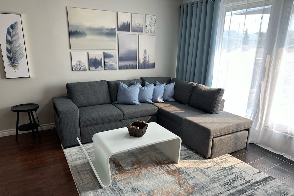 Photo of Livingroom in Montgomery
