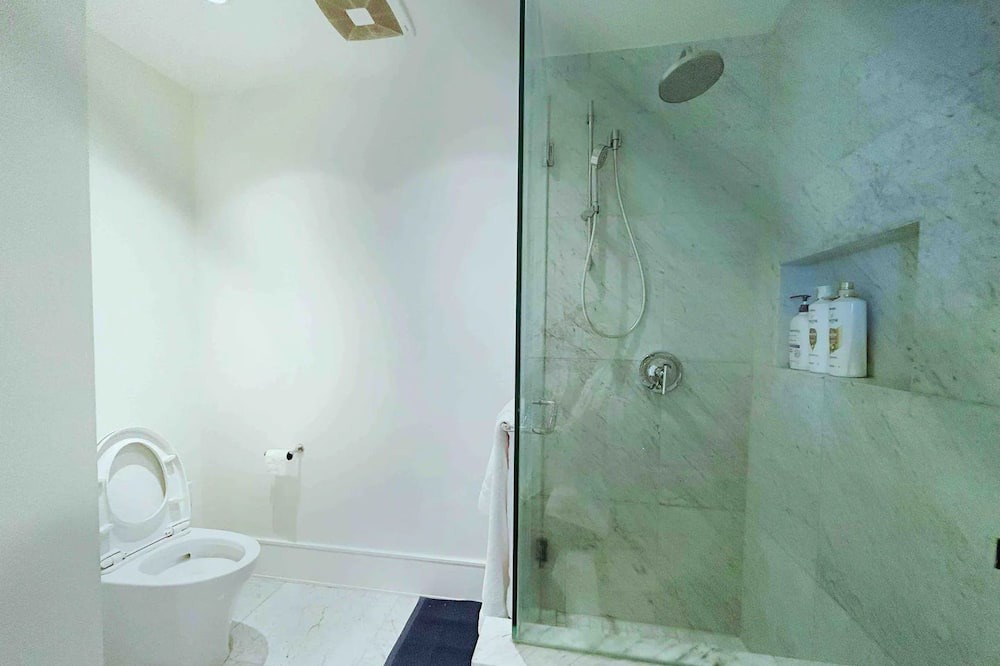 Photo of Bathroom in White Rock