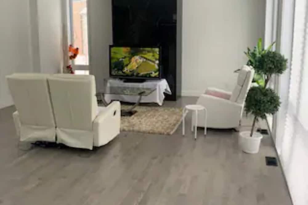 Photo of Livingroom in Mirabel