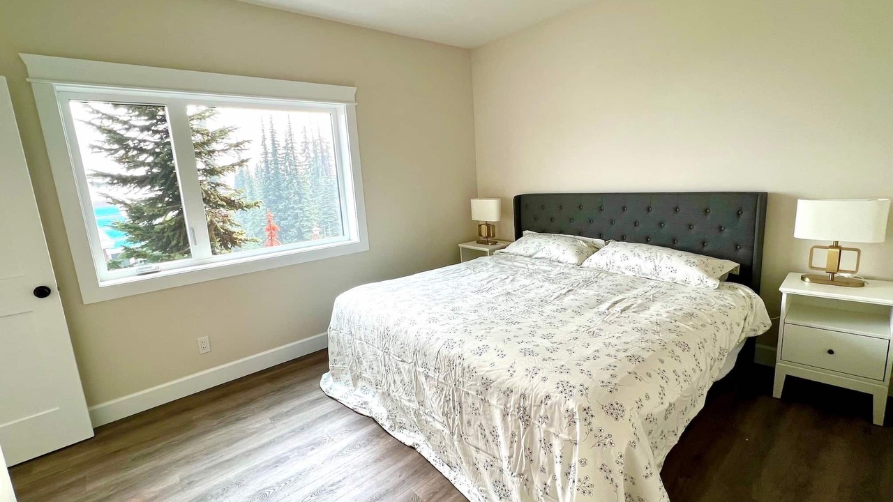 Photo of Bedroom in Silver Star Mountain