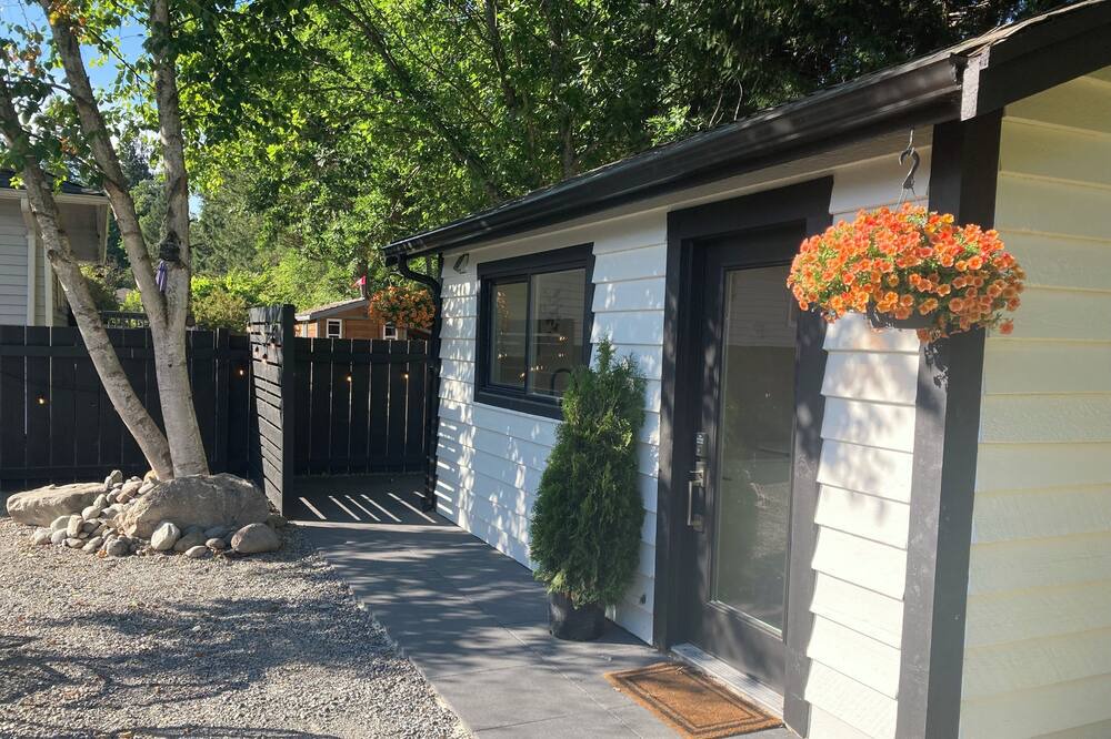 Photo of Outdoor in Brackendale
