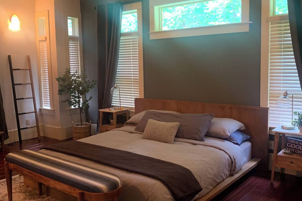 Photo of Bedroom in Nelson