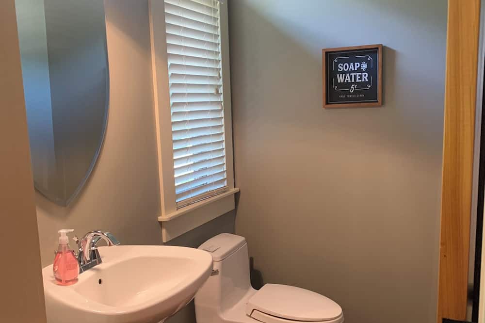 Photo of Bathroom in Nelson