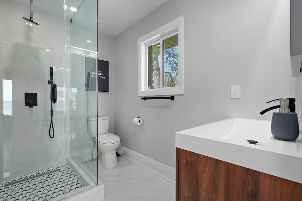 Photo of Bathroom in Innisfil